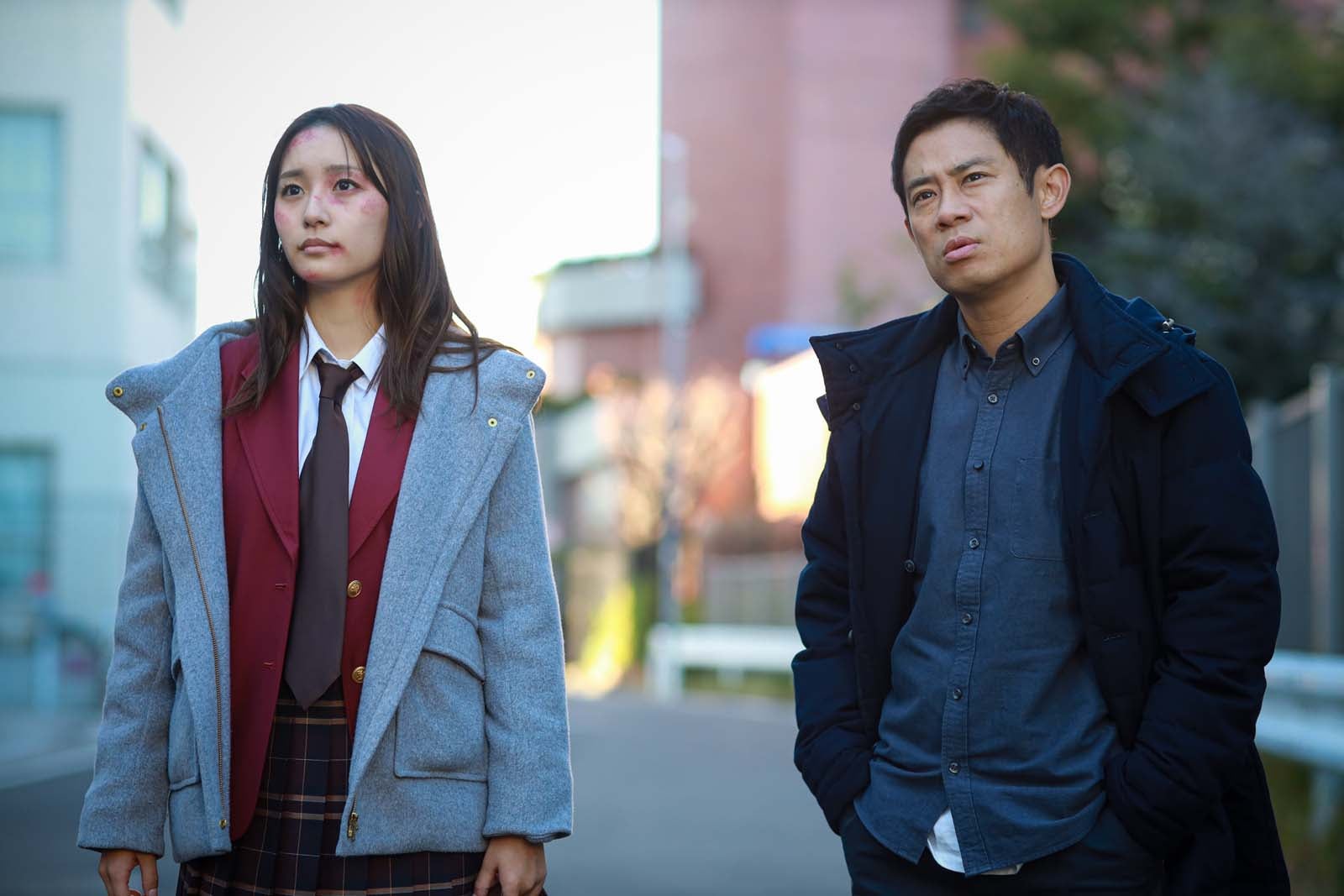 浅川梨奈、伊藤淳史「離婚しない男―サレ夫と悪嫁の騙し愛―」第7話より（C）テレビ朝日