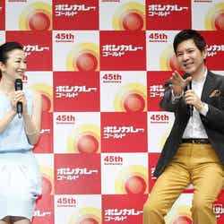 (左から)鈴木京香、関根勤