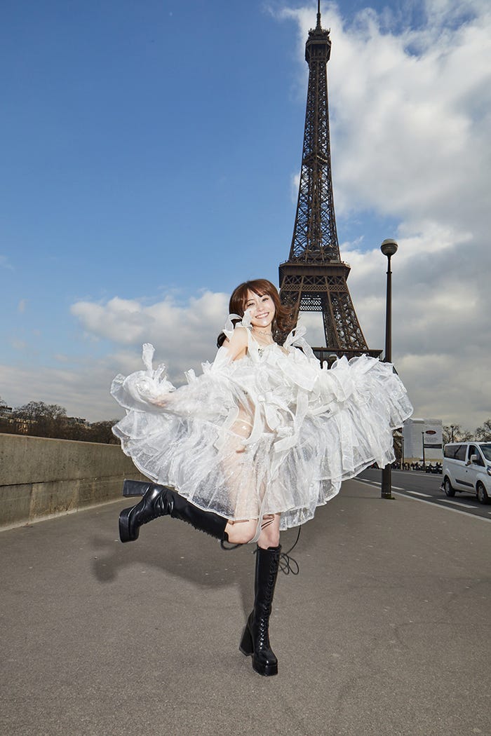 かとゆり 1st写真集「Lucky DUCK」より(C)LESLIE KEE/小学館