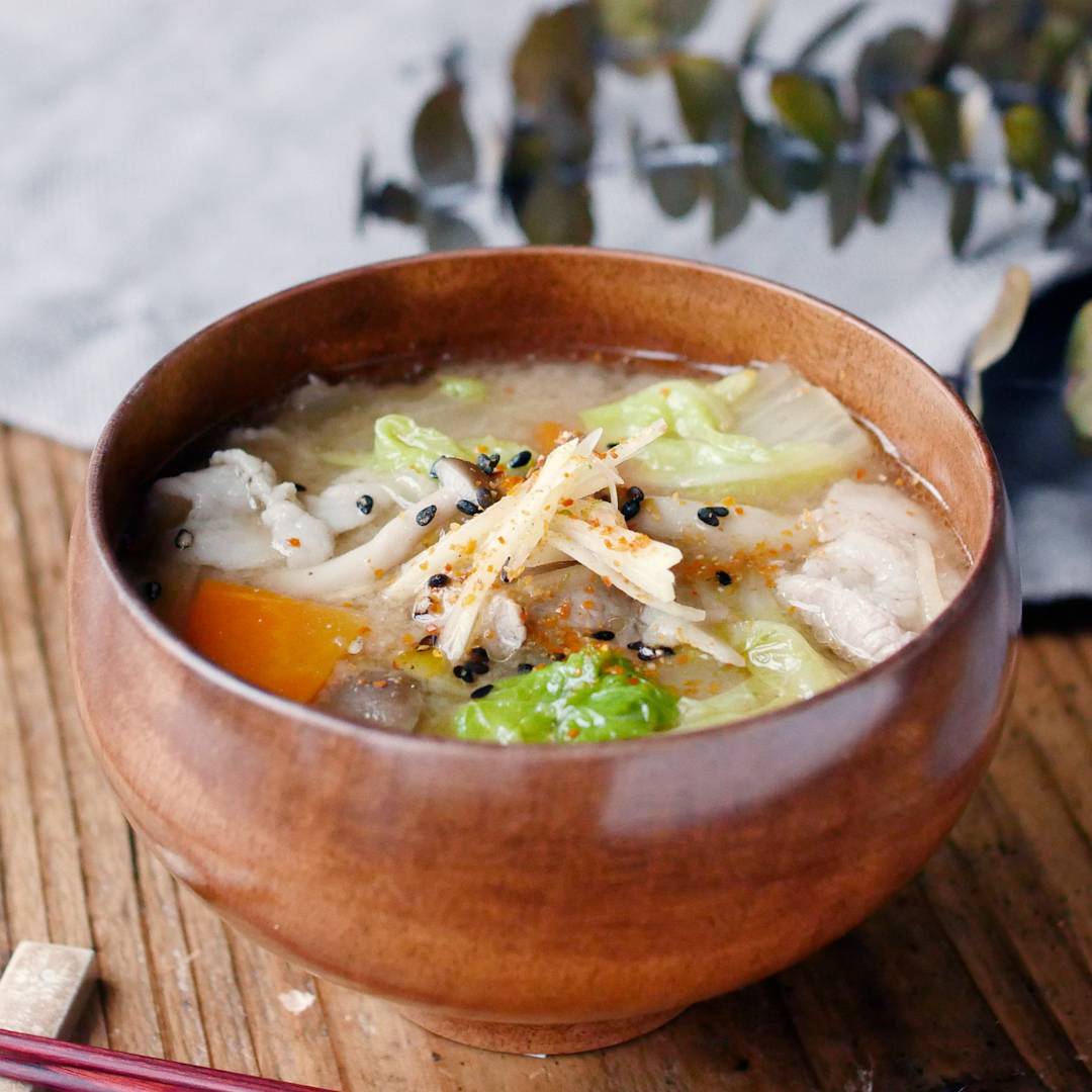 しょうがでぽかぽか。白菜豚汁