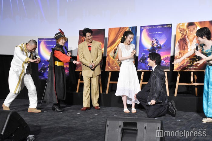 突然跪く中村倫也。周囲は慌てる (C)モデルプレス