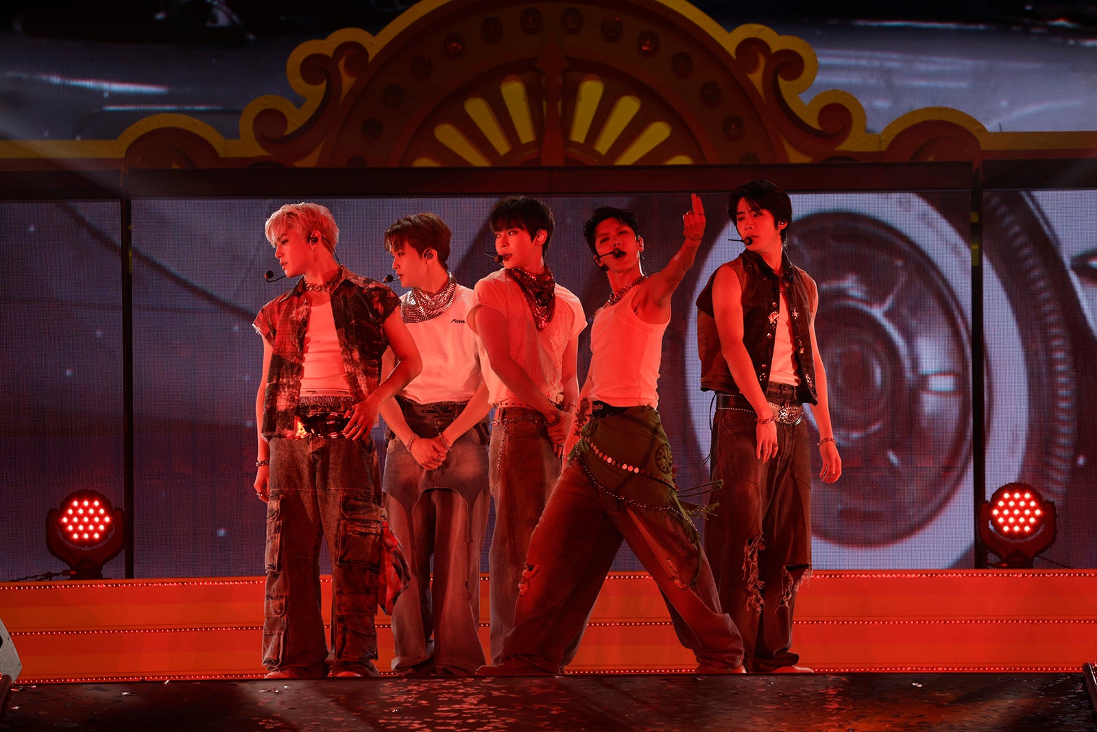 NCT U「SMTOWN LIVE 2024 SMCU PALACE @TOKYO」21日公演より（C）YUSUKE TAKAMURA、TAKAHIRO KUGINO