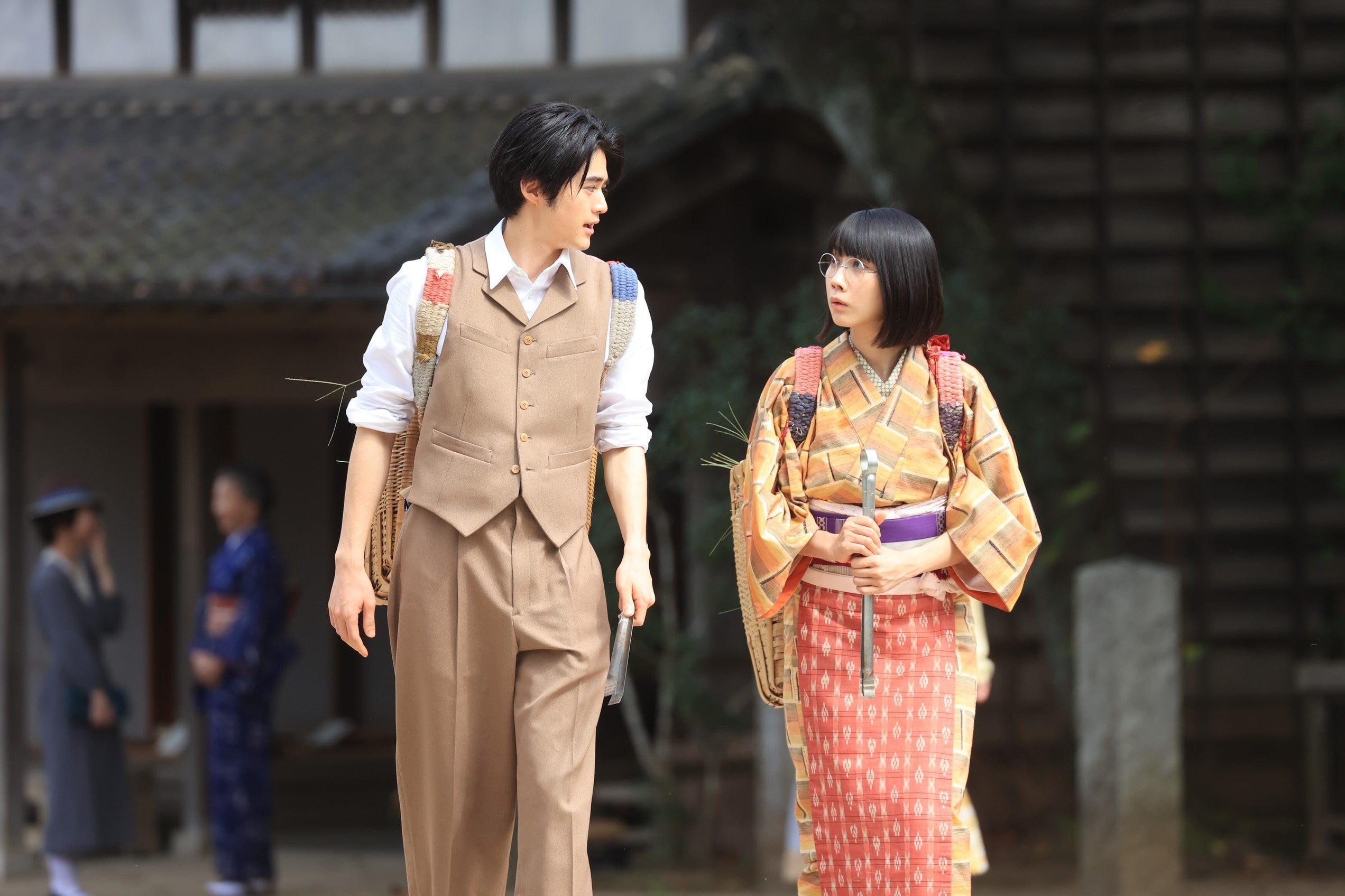 鈴鹿央士、松本穂香「嘘解きレトリック」第3話（C）フジテレビ
