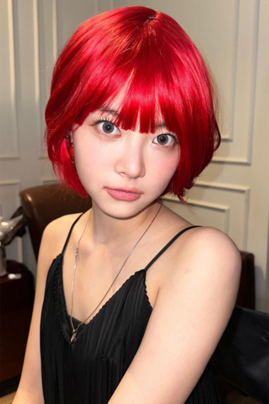 LE SSERAFIMウンチェ、赤髪ボブに大胆イメチェン？「最高に可愛い」「2度見した」