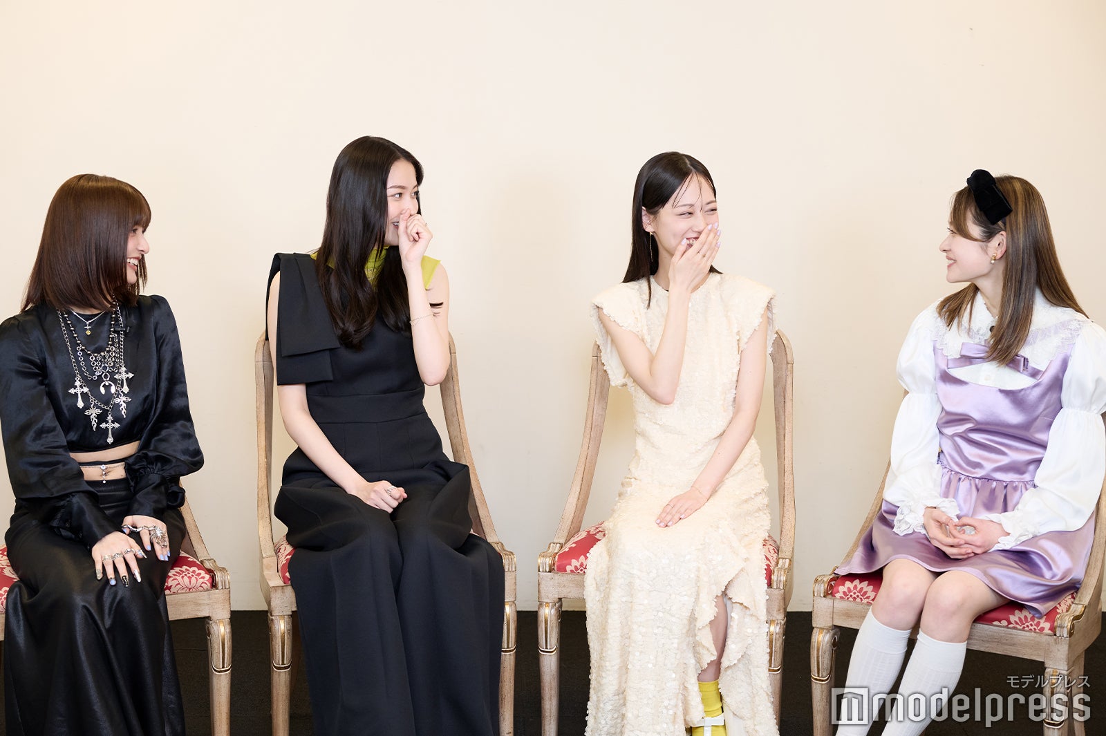 （左から）甲田まひる、茅島みずき、山下美月、月島琉衣（C）モデルプレス