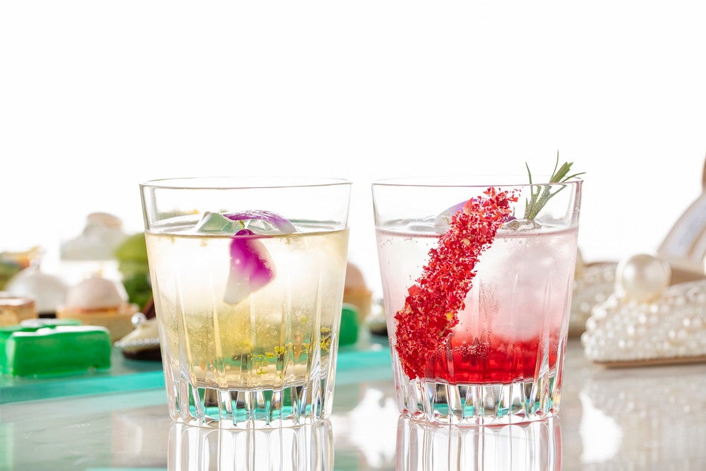 コンラッドアフタヌーンティー with JIMMY CHOO／画像提供：コンラッド東京