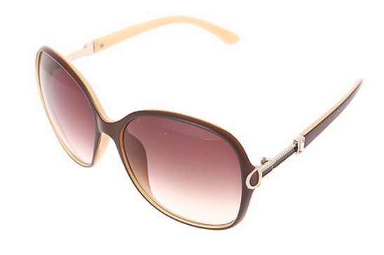 サイドポイントサングラス「fifth」1,390円（税抜）