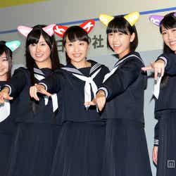 ももいろクローバーZ(左から)有安杏果、佐々木彩夏、百田夏菜子、玉井詩織、高城れに