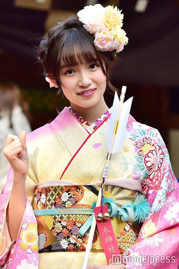 中元日芽香(C)モデルプレス