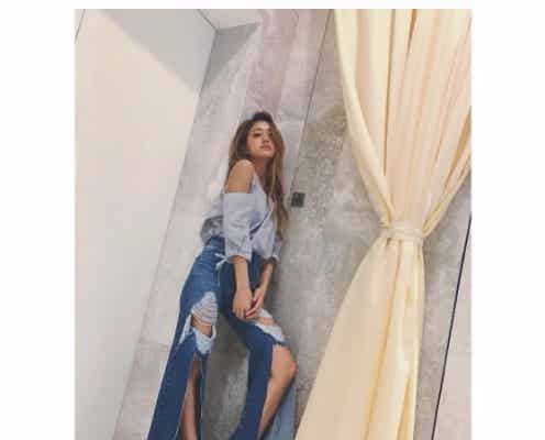 みちょぱ、“生足見えすぎ”SEXYデニムで「色気がすごい」「一目惚れしちゃう」と反響