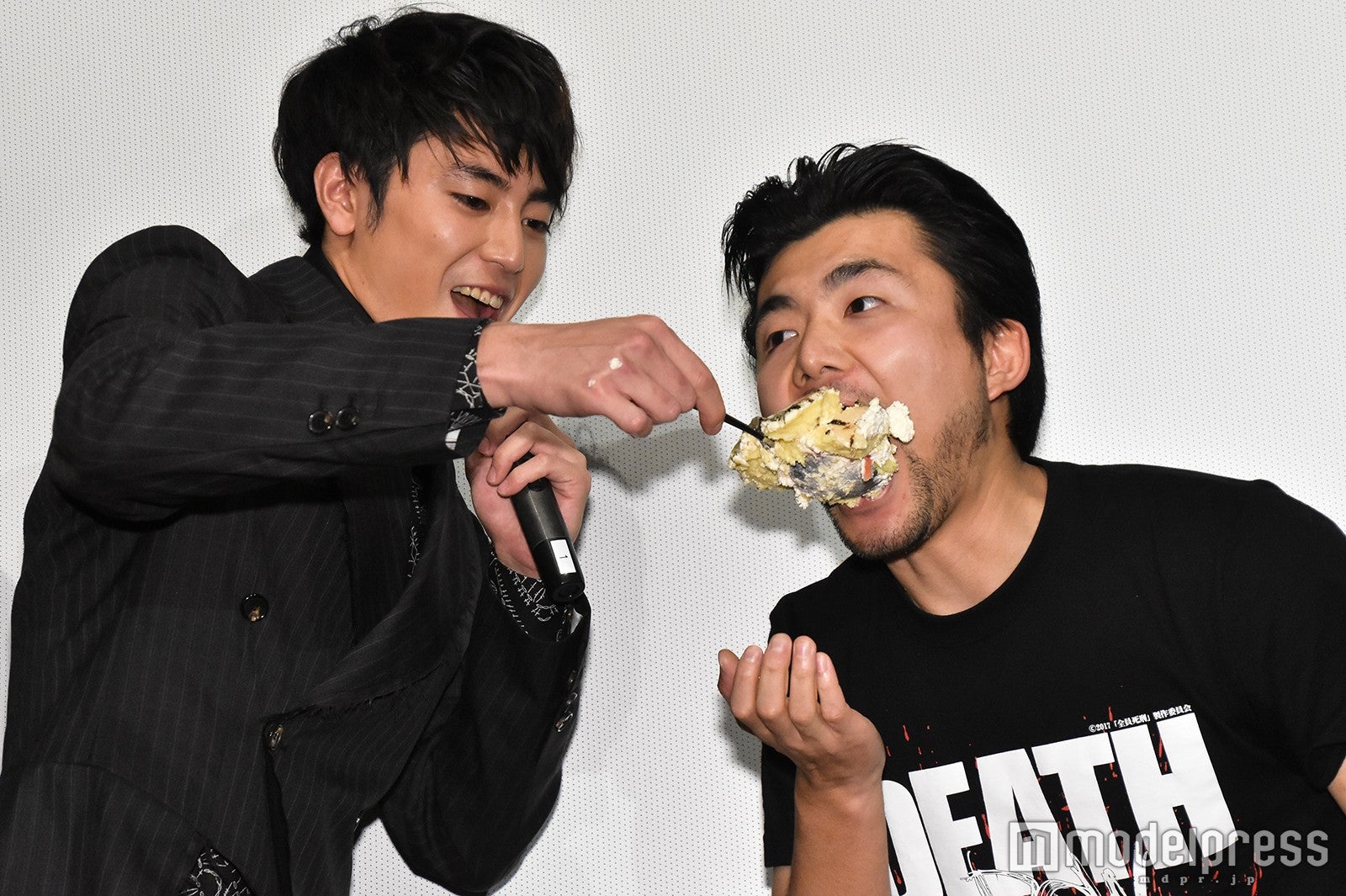間宮祥太朗、小林勇貴監督 （C）モデルプレス