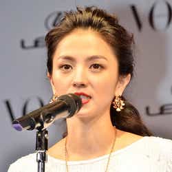 モデルプレス - 満島ひかり、「着飾ることに縁がない」心新たに宣誓