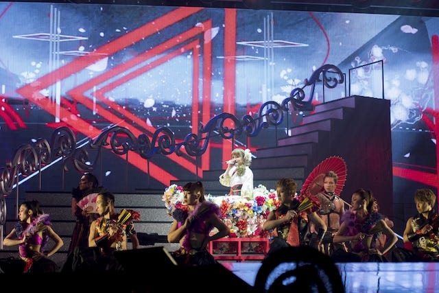 浜崎あゆみ(写真は過去のライブの模様/提供:所属事務所)