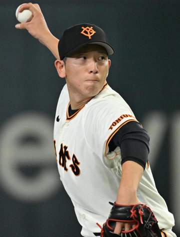 巨人快勝で首位阪神と1.5差！戸郷が9回2死まで準完全の力投で5勝目 リチャードが衝撃の決勝弾