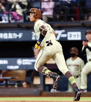 日本ハム 史上初！先頭弾から4者連続本塁打 新庄監督「甲子園の3連発がありますけどこの4連発も記憶に残る」