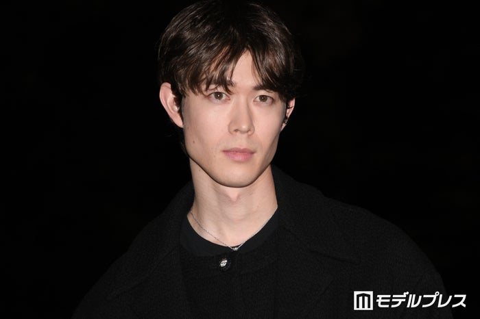 宮沢氷魚、報道陣へ神対応 抜群スタイルで爽やか登場【CHANEL AND CINEMA - TOKYO LIGHTS】