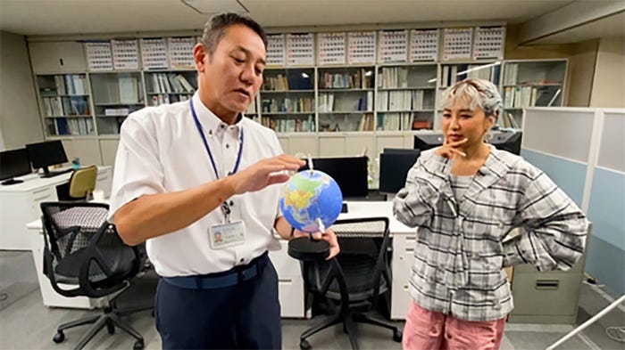 青山テルマ「あなたの神知識教えてください」(C)テレビ東京