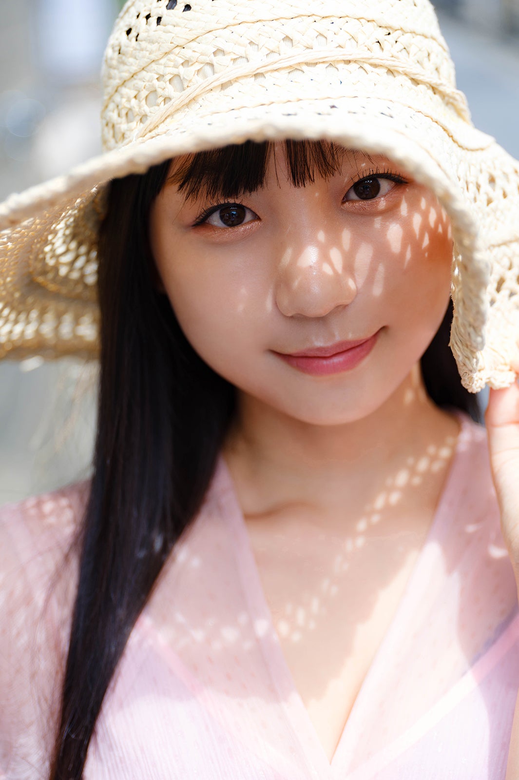 ピョ・ウンジ「EX大衆」10月号アザーカット（C）鈴木ゴータ／双葉社