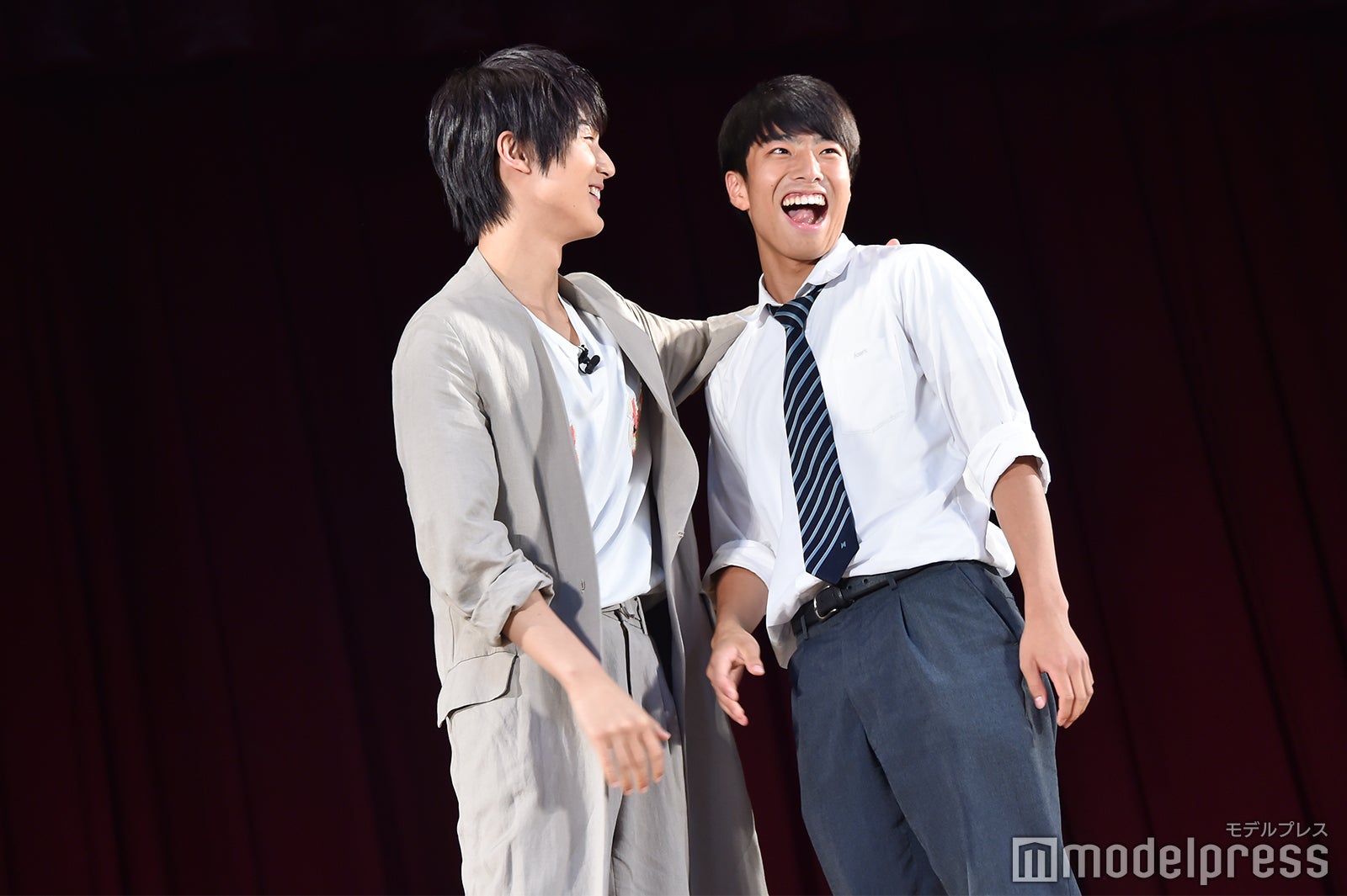 「アイウエオ作文で“愛の告白”対決」の様子 （C）モデルプレス