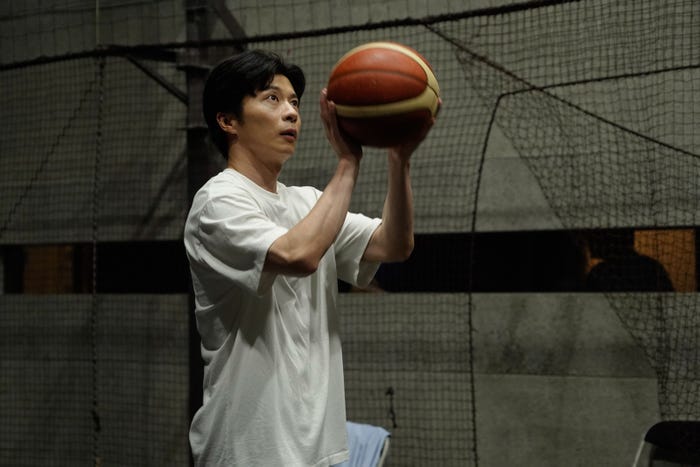 田中圭「ブラックポストマン」第2話より(C)テレビ東京