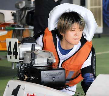 【ボート】津G1 遠藤エミがエース44号機をゲット