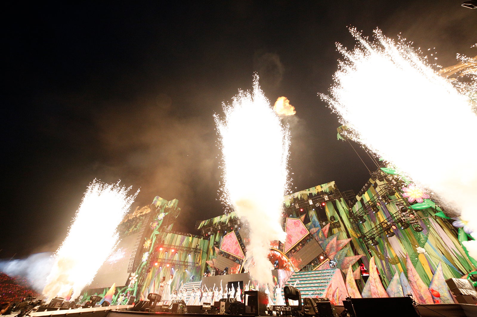 乃木坂46（提供写真）