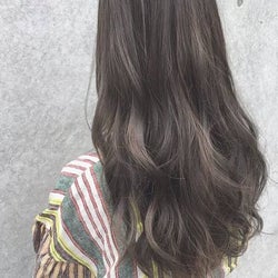【ベージュカラー+〇〇カラー】でお気に入りのカラーを探してみない♡?
