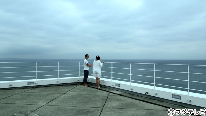 屋上／菅谷哲也、永谷真絵／「テラスハウス」10月14日放送回より