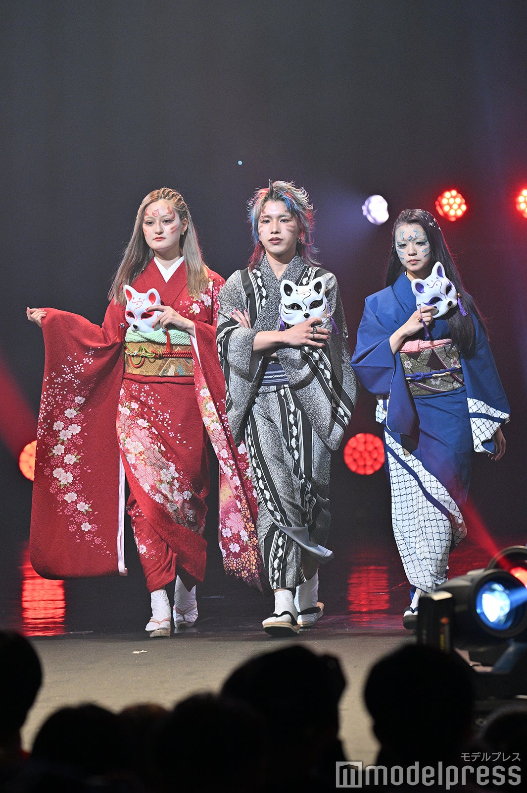 （C）モデルプレス