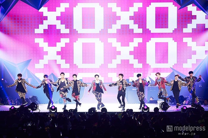 笑顔全開のステージ