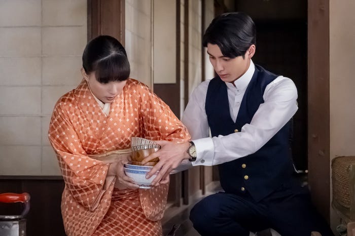 芳根京子、本田響矢「波うららかに、めおと日和」第1話(C)フジテレビ