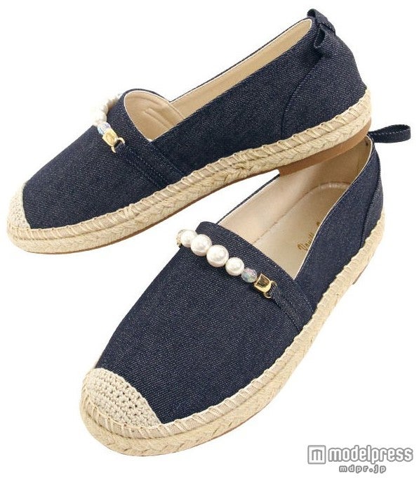 デニムネイビーエスパドリーユ「KOBELETTUCE」2,790円（税込）