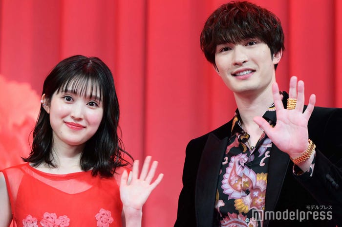 「お嬢と番犬くん」完成披露舞台挨拶に登壇した福本莉子、ジェシー(C)モデルプレス