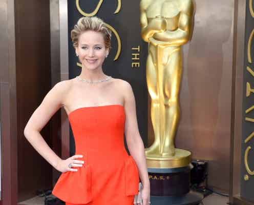 ジェニファー・ローレンス、アカデミー賞でまたコケる