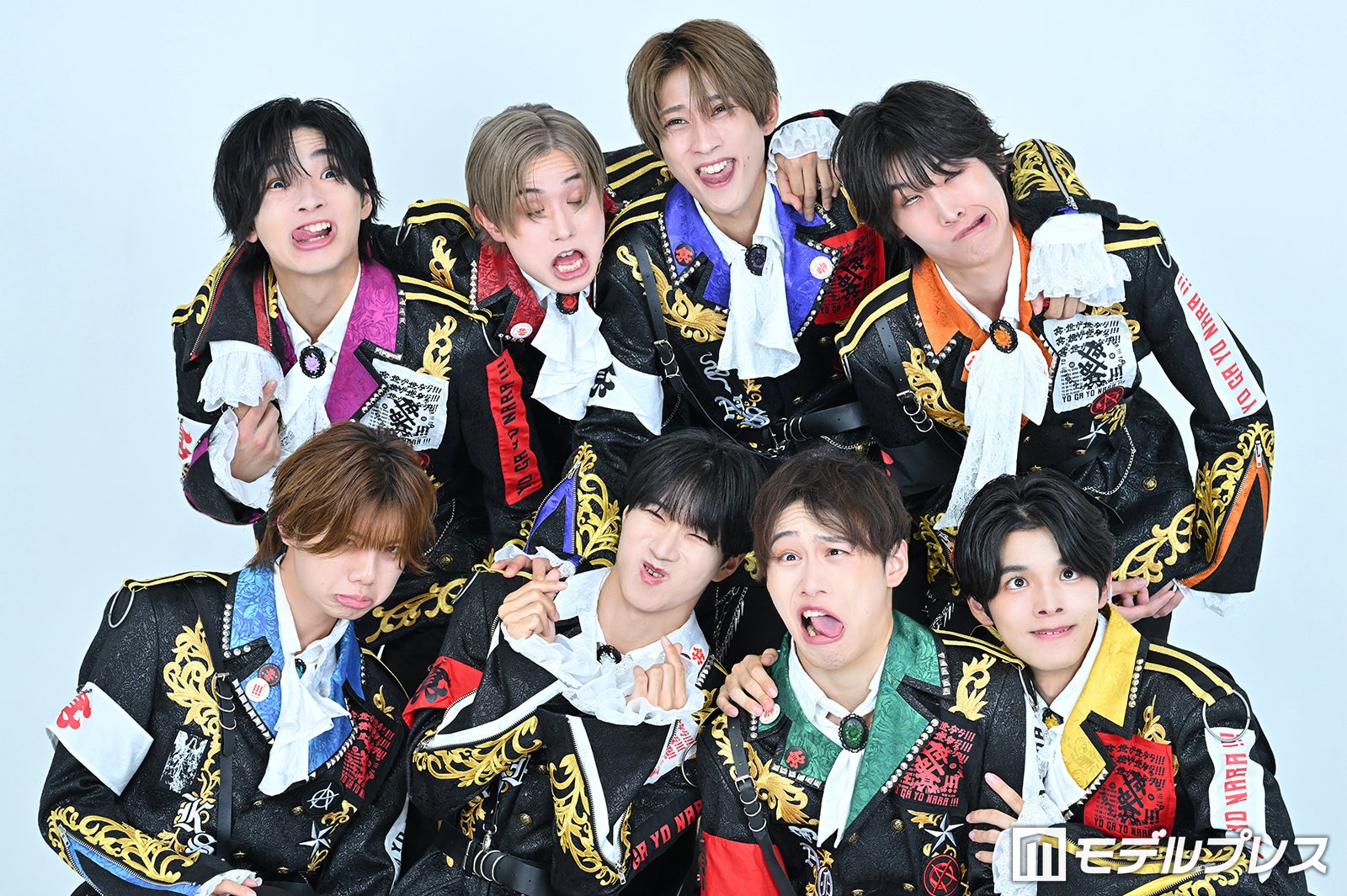 真・世が世なら!!!の変顔ショット／（上段左から時計回り）内藤五胤、添田陵輔、中山清太郎、水戸虹一輝、倉澤俊、大谷篤行、堀尾聖、鈴木琥晴（C）モデルプレス