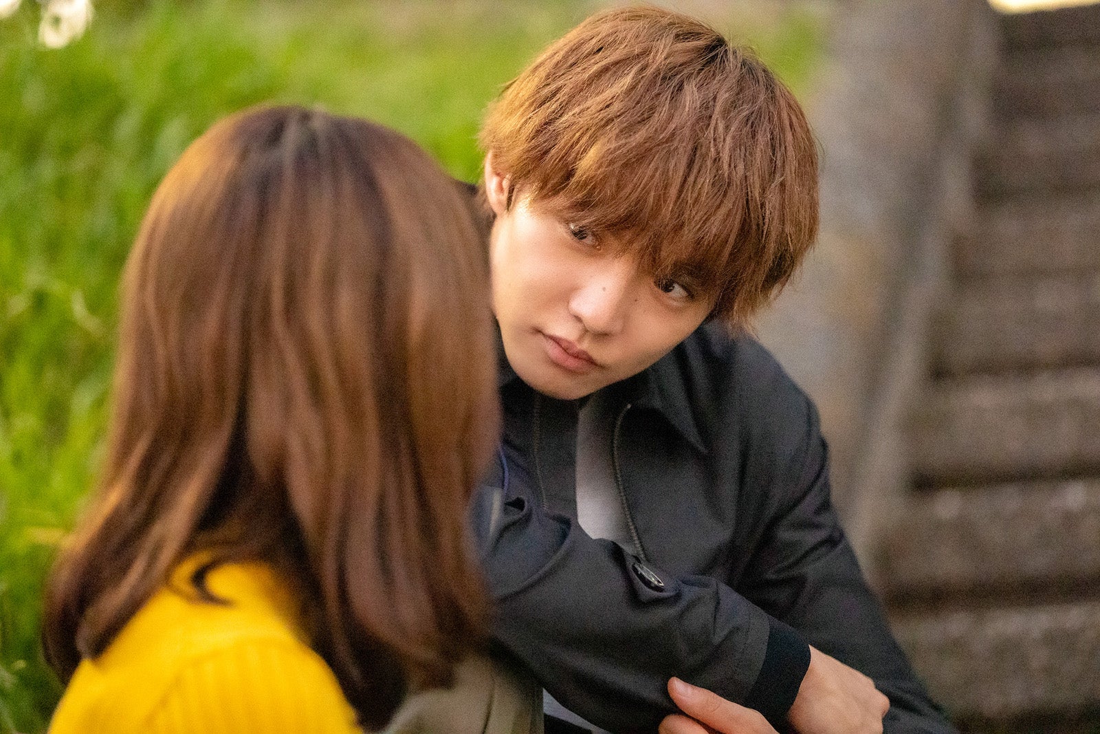 山本舞香、佐藤大樹「Sister」第2話より／（C）読売テレビ