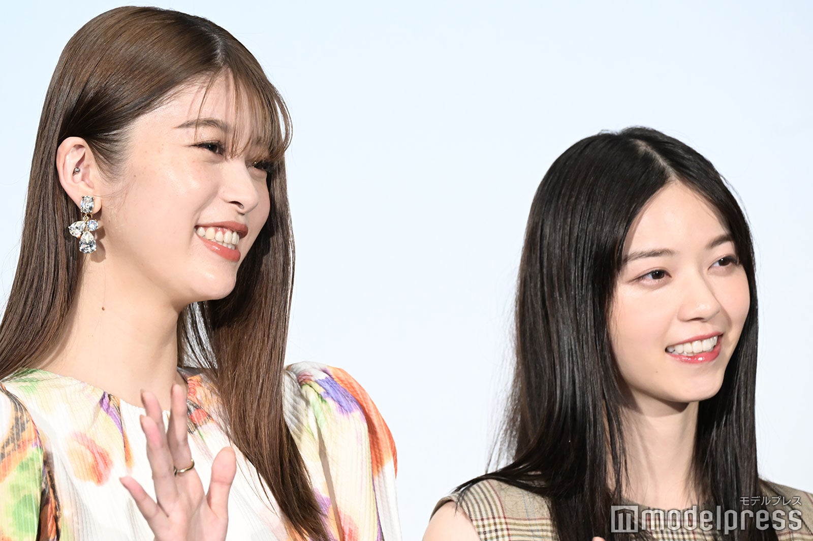 馬場ふみか、西野七瀬（C）モデルプレス