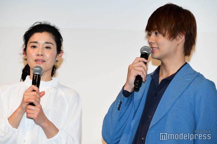 石田ひかり、佐野勇斗(C)モデルプレス