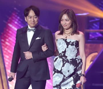 レコ大 安住アナ、レコ大の楽屋から号泣聞こえてきた女性歌手明かす いまや先生 「いろんな涙、見せてしまいました」