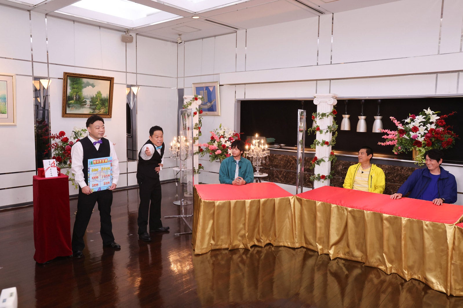 （左から）ユースケ、津田篤宏、中村倫也、博多華丸、博多大吉 （C）カンテレ