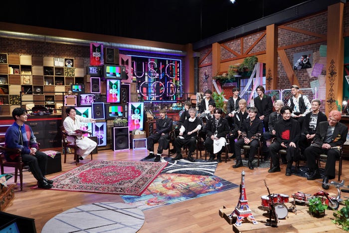 (左から)千葉雄大、田中圭、SKY-HIら「BMSG」(C)日本テレビ