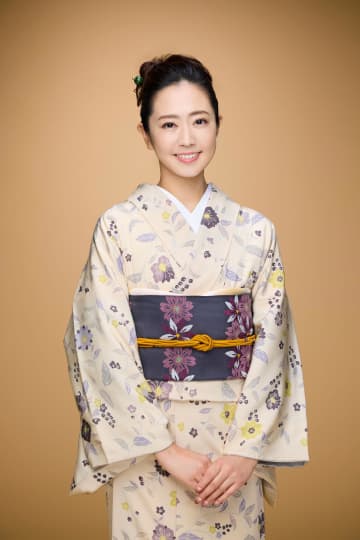 羽山みずき 新曲「お湯割りで」が初のオリコン演歌・歌謡曲ランキングで1位を獲得