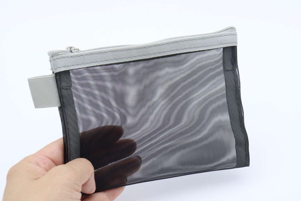 ダイソーのループ付メッシュポーチのサイズ