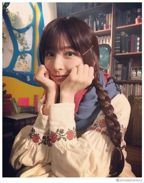 篠田麻里子、メルヘンな三つ編みおさげに「妖精みたい」「可愛すぎる」とファン悶絶