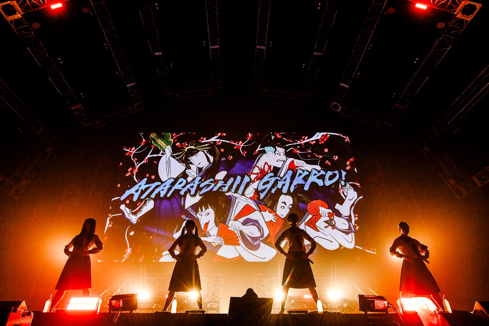 新しい学校のリーダーズ（C）ハタサトシ／高田梓／ヨシモリユウナ