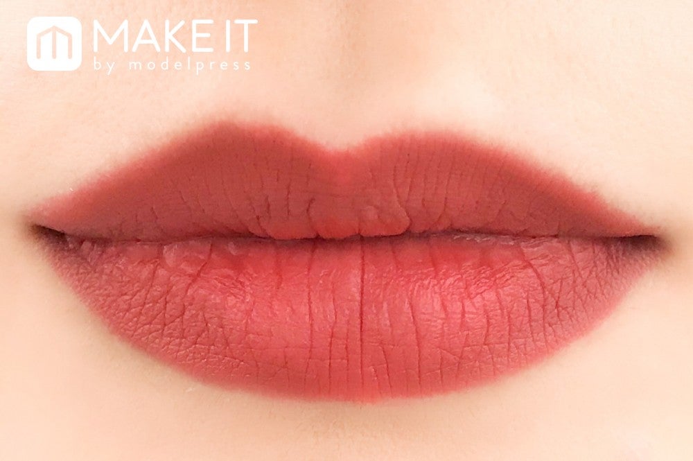 ポール & ジョー リップ クレヨン／05 使用 (C)メイクイット