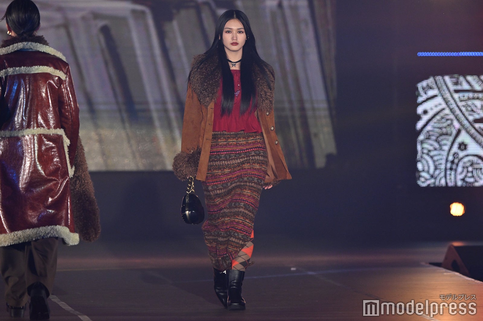 （C）モデルプレス