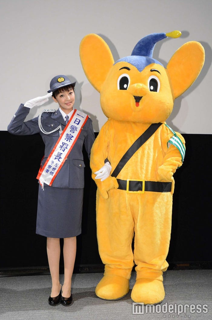 (左)神田うの(C)モデルプレス