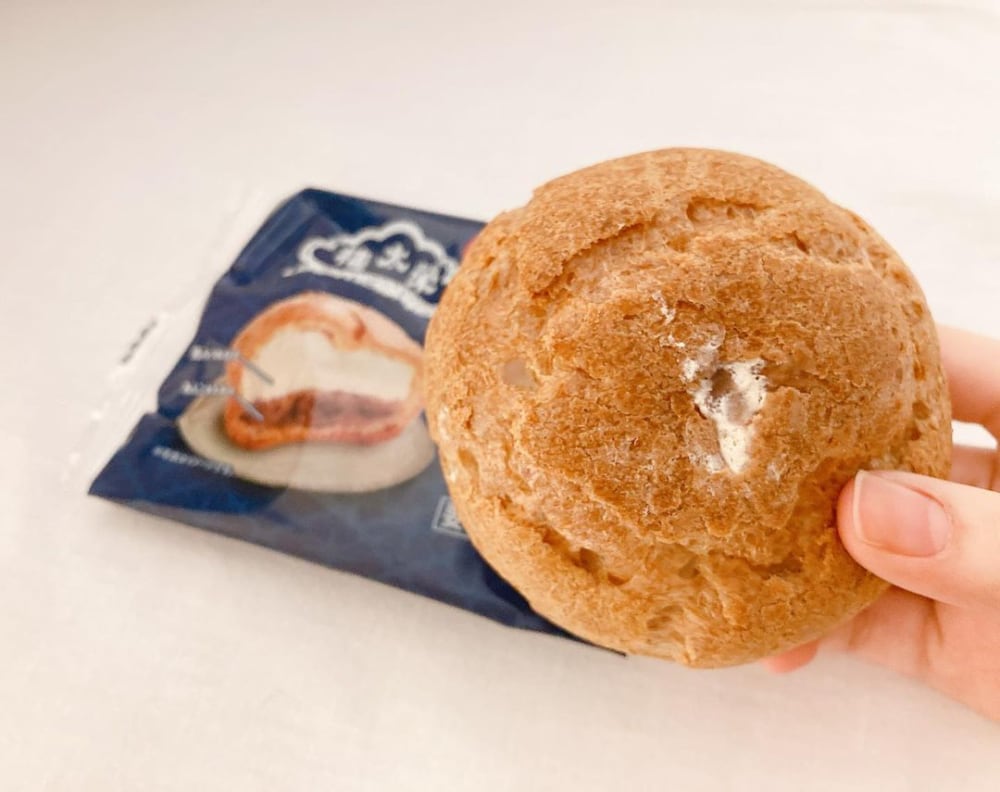 あんこと黒みつのシュークリーム