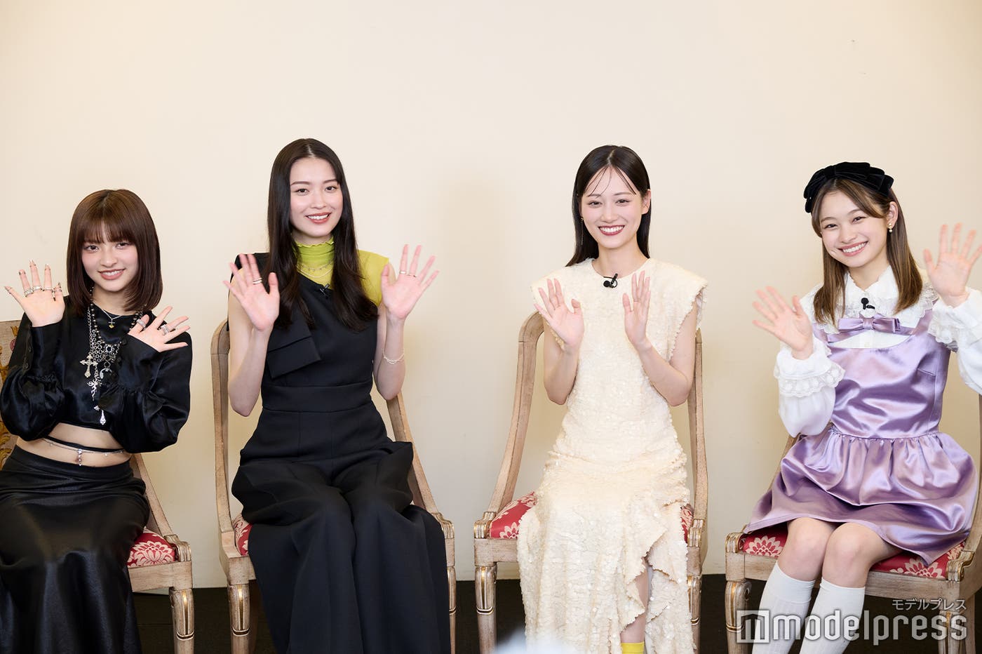 (左から)甲田まひる、茅島みずき、山下美月、月島琉衣(C)モデルプレス